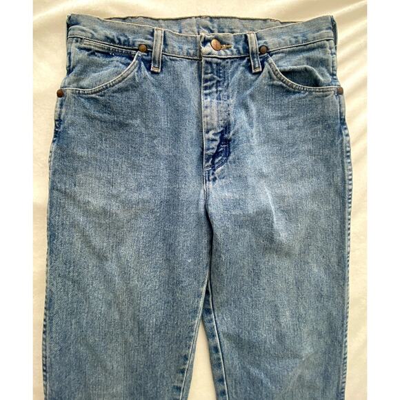 Mens Straight Leg Wrangler Light Wash Jeans Size 31x30 - Picture 2 of 5